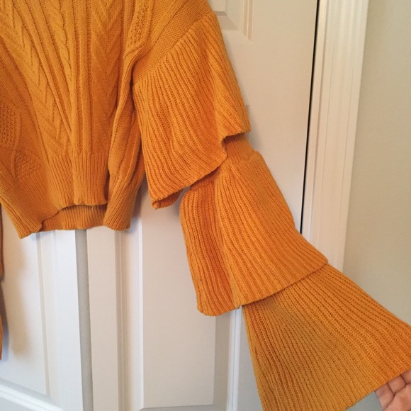 Hope’s cropped yellow sweater ruffle sleeves OS - Picture 3 of 5